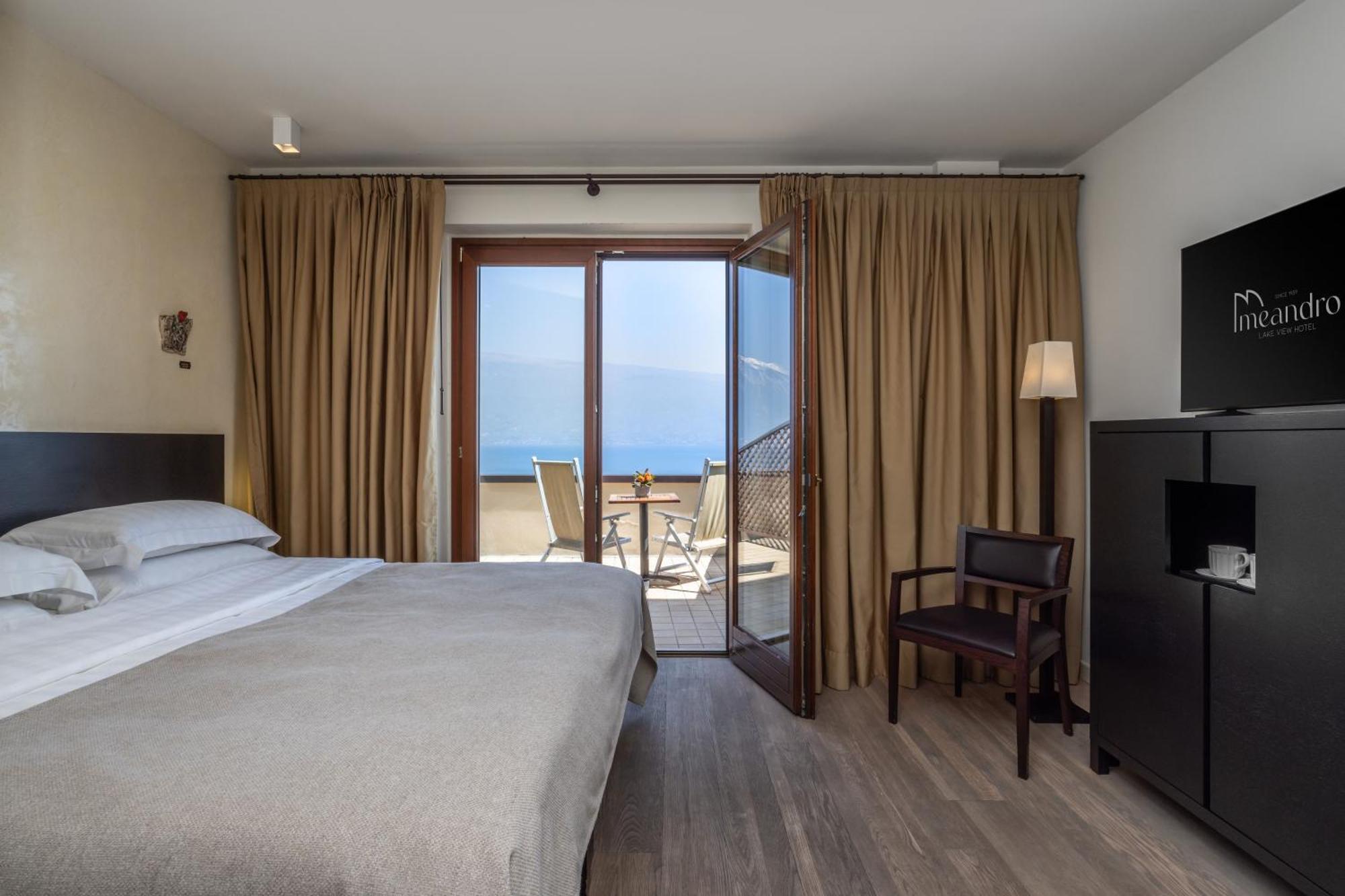 Hotel Meandro - Lake View Gargnano Chambre photo
