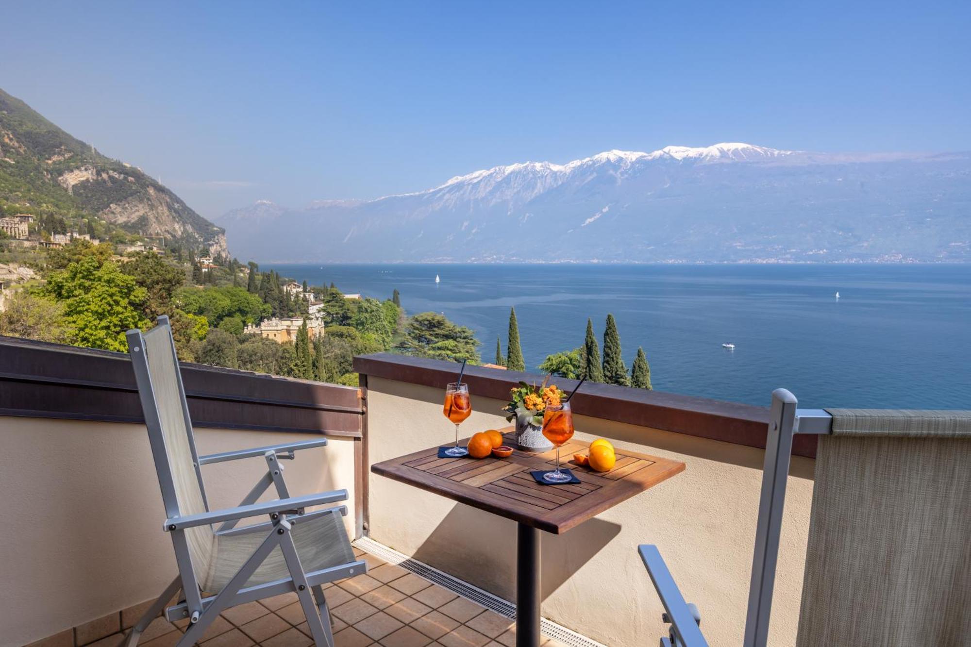 Hotel Meandro - Lake View Gargnano Extérieur photo