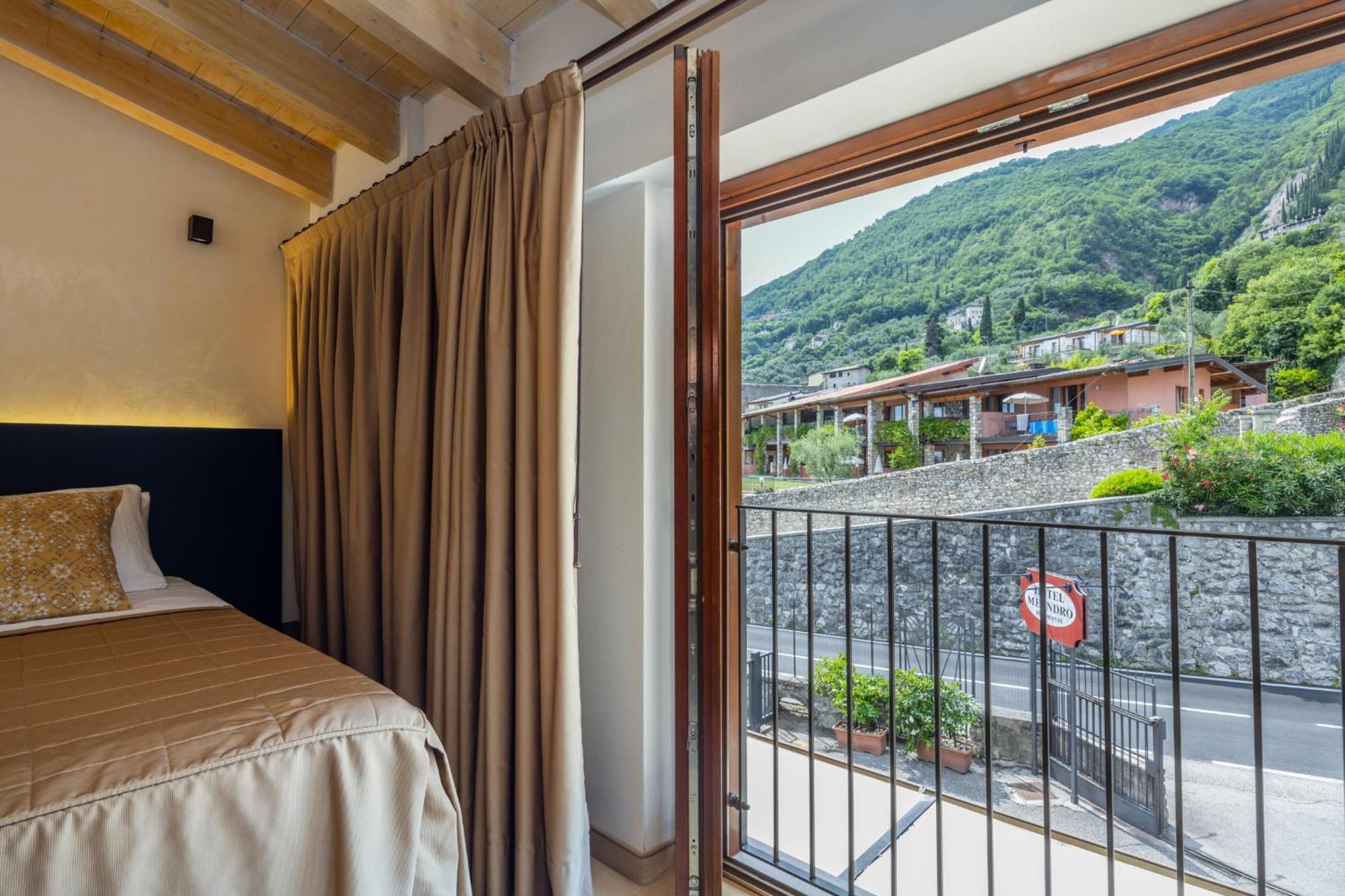 Hotel Meandro - Lake View Gargnano Chambre photo